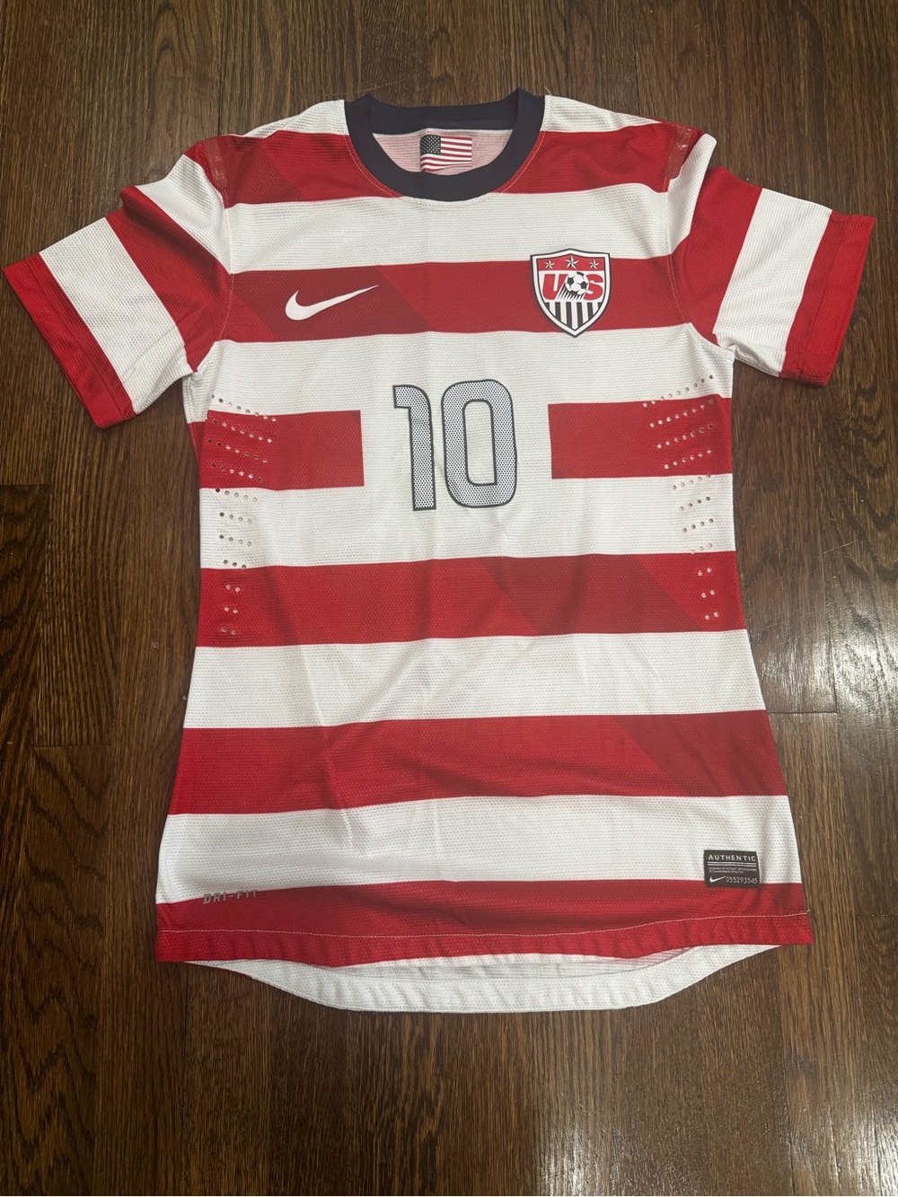 Small Red White Striped US Soccer Jersey  “Waldo” Edition  –  #10 Roberts